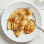 Eierpfannkuchen-mit-Apfelmus